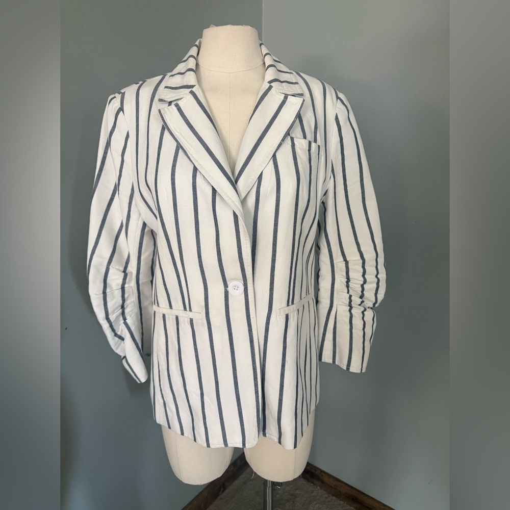 Tyler Boe 3/4 Ruched Sleeve Linen Blazer- Size 8